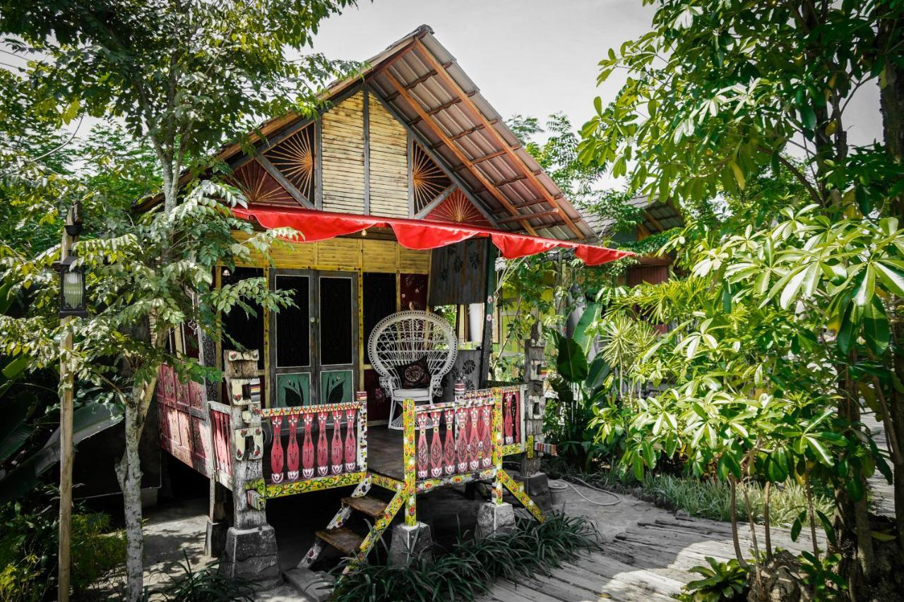 La Luna Resort Yogyakarta Слеман Экстерьер фото