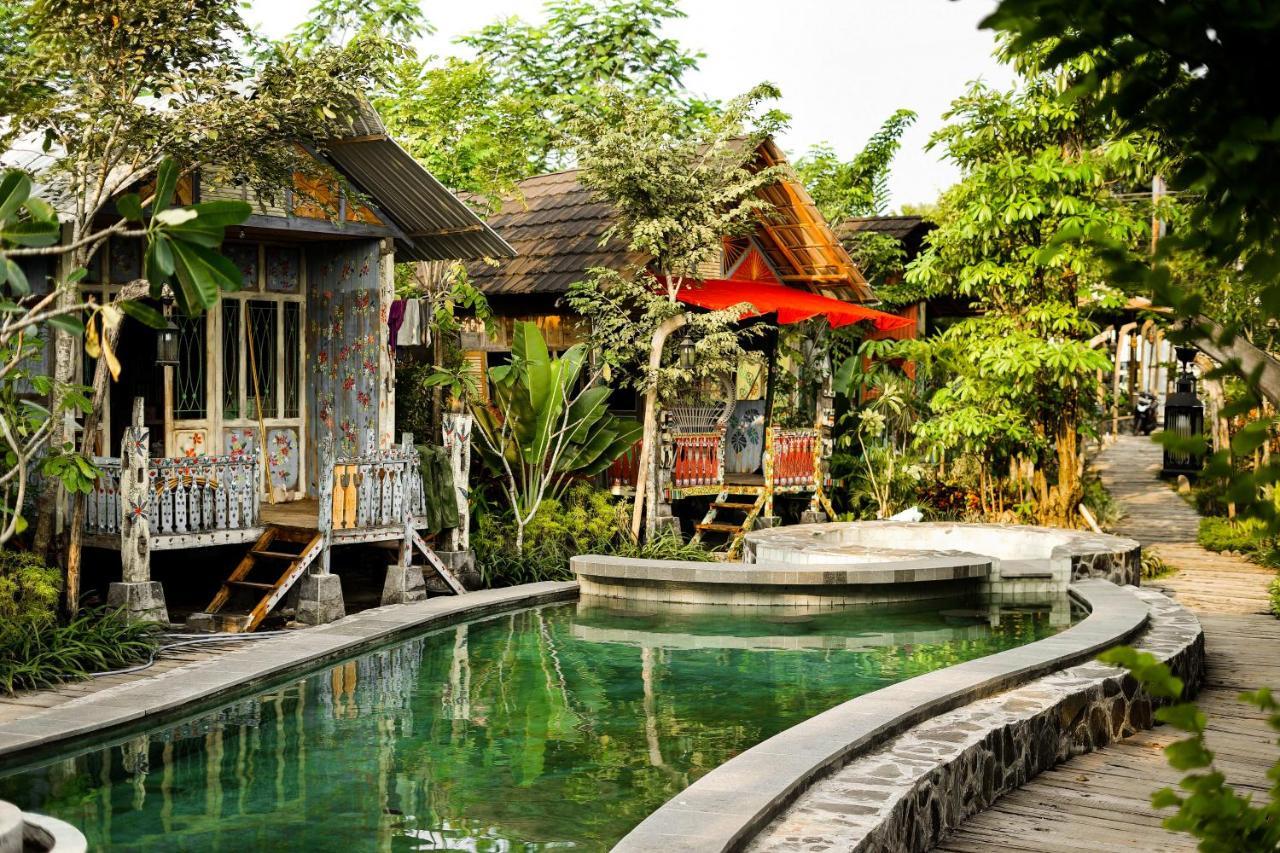 La Luna Resort Yogyakarta Слеман Экстерьер фото