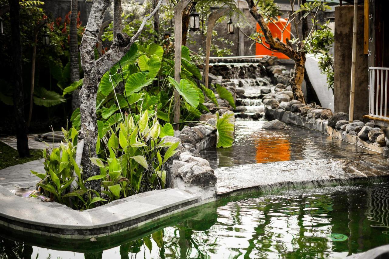 La Luna Resort Yogyakarta Слеман Экстерьер фото