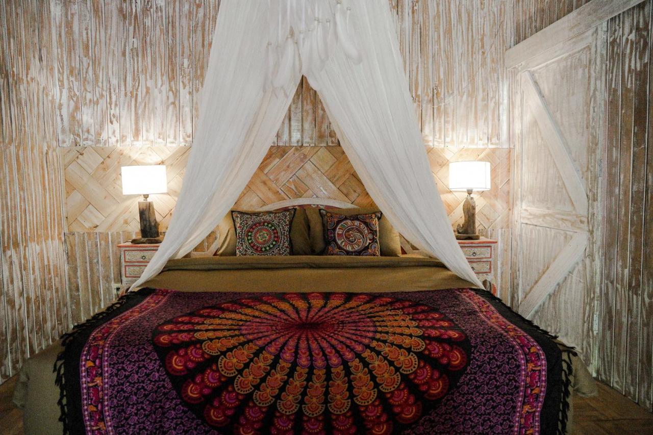 La Luna Resort Yogyakarta Слеман Экстерьер фото